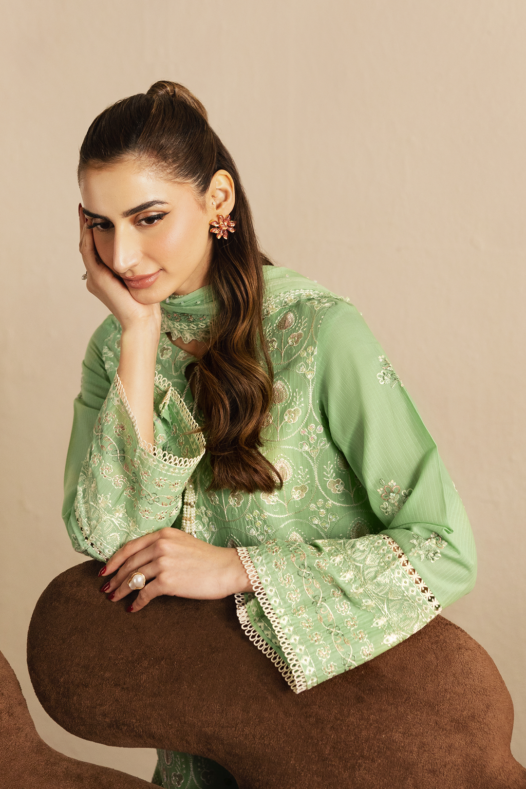 DA-19 Embroidered Lawn Suit