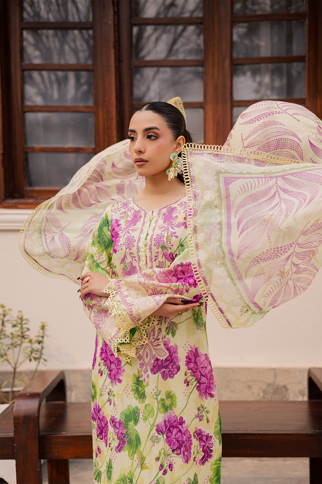 DA-21 Embroidered Lawn Suit