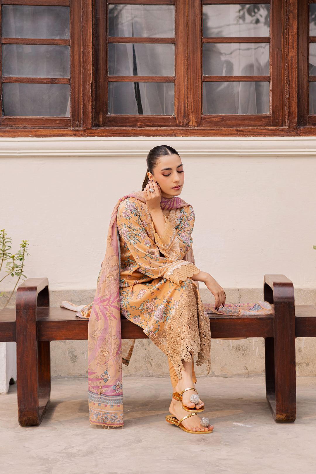 DA-22 Embroidered Lawn Suit