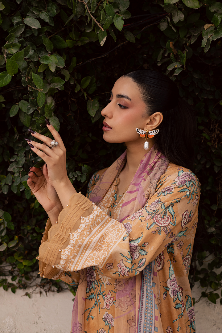 DA-22 Embroidered Lawn Suit