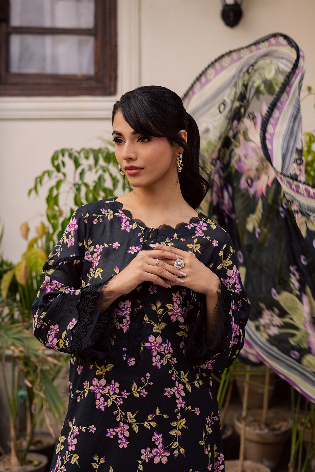 DA-25 Embroidered Lawn Suit