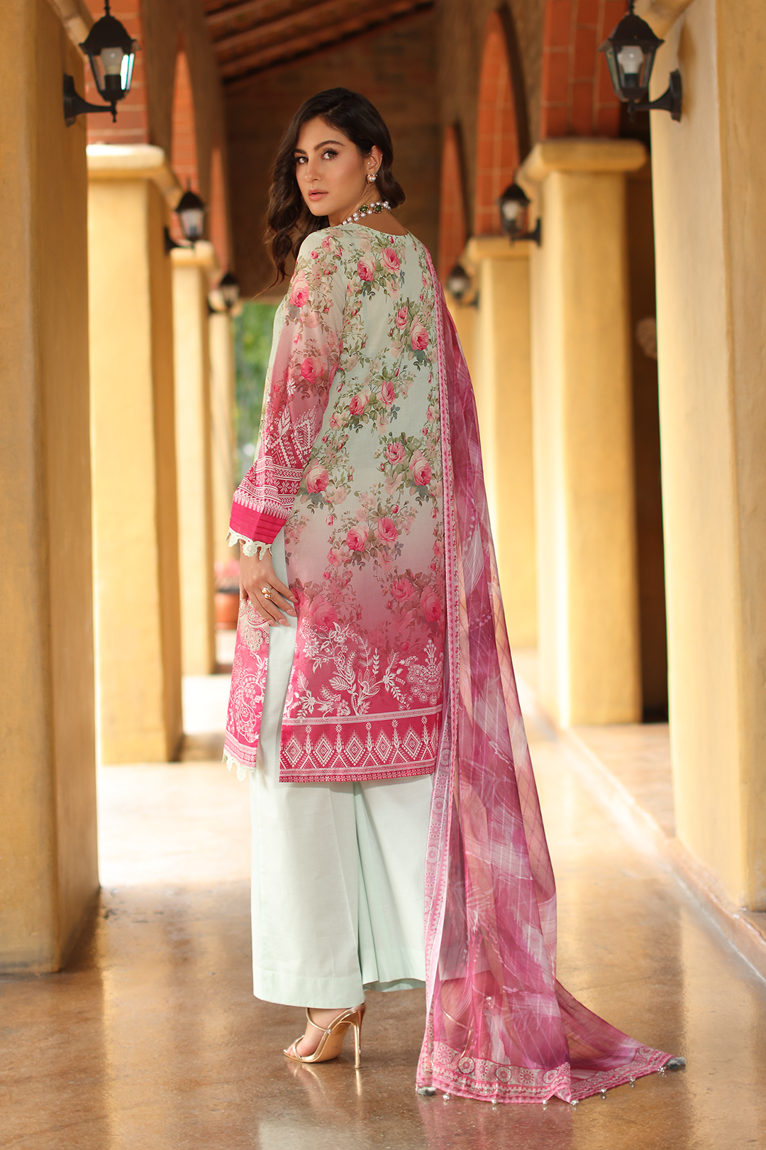 DA-08 Embroidered Lawn Suit