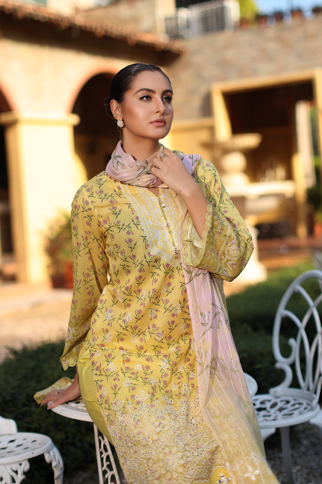 DA-07 Embroidered Lawn Suit