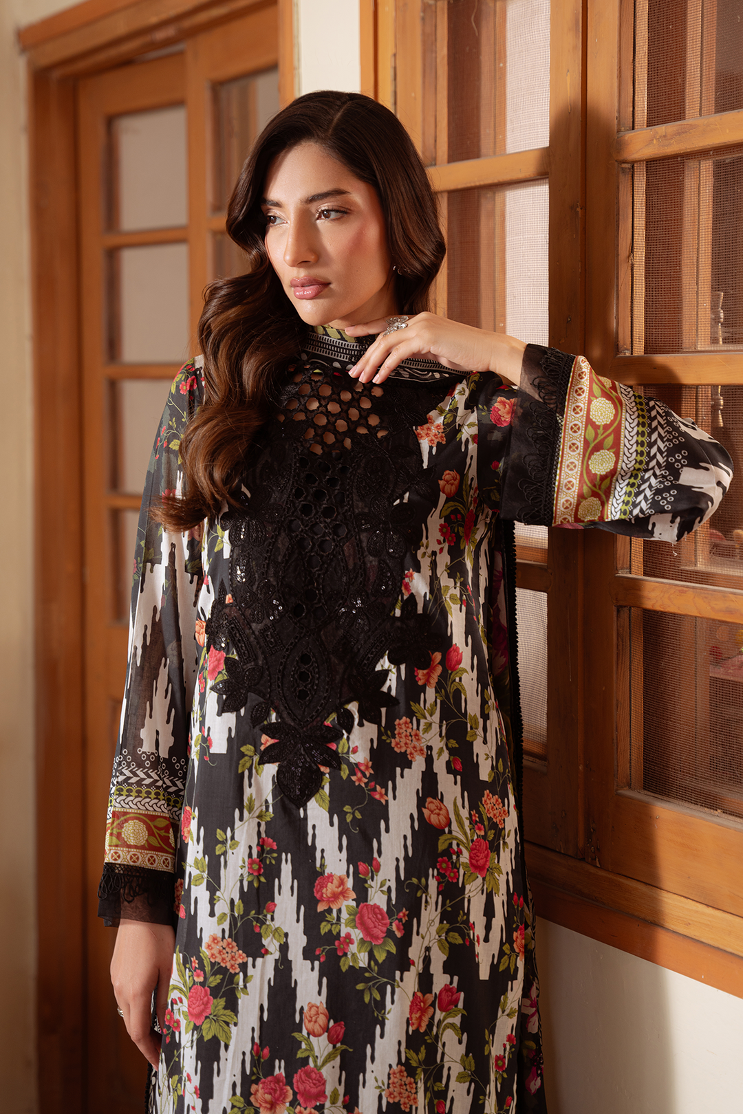 DA-33 Embroidered Lawn Suit