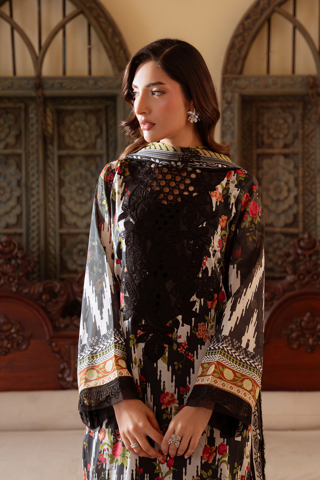 DA-33 Embroidered Lawn Suit
