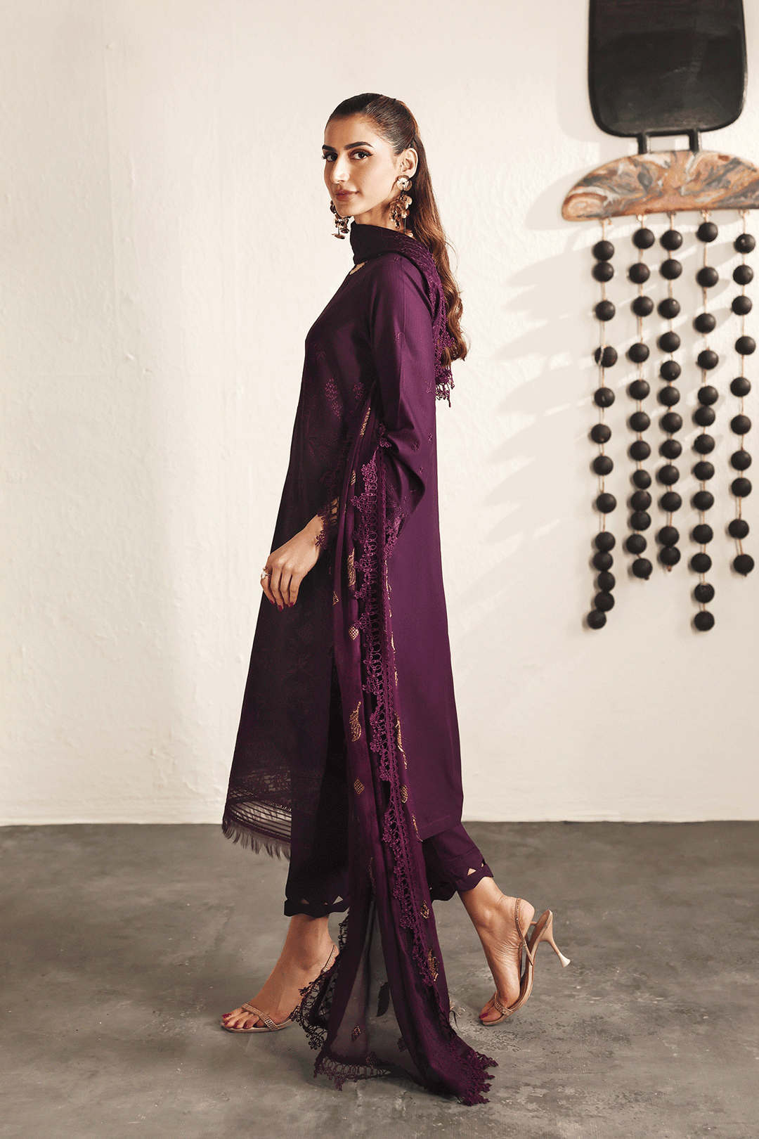 DL-05 Embroidered Lawn Suit