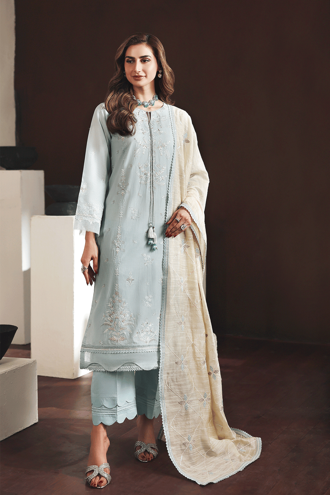 DL-01 Embroidered Lawn Suit